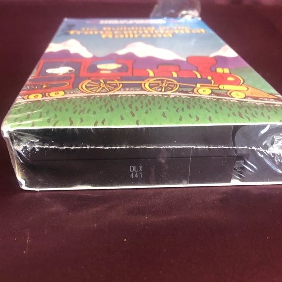 Original Charlie Brown vhs tapes - Picture 10 of 10